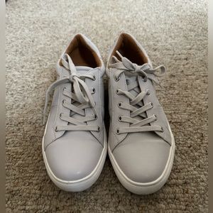 Dolce Vita casual sneaker